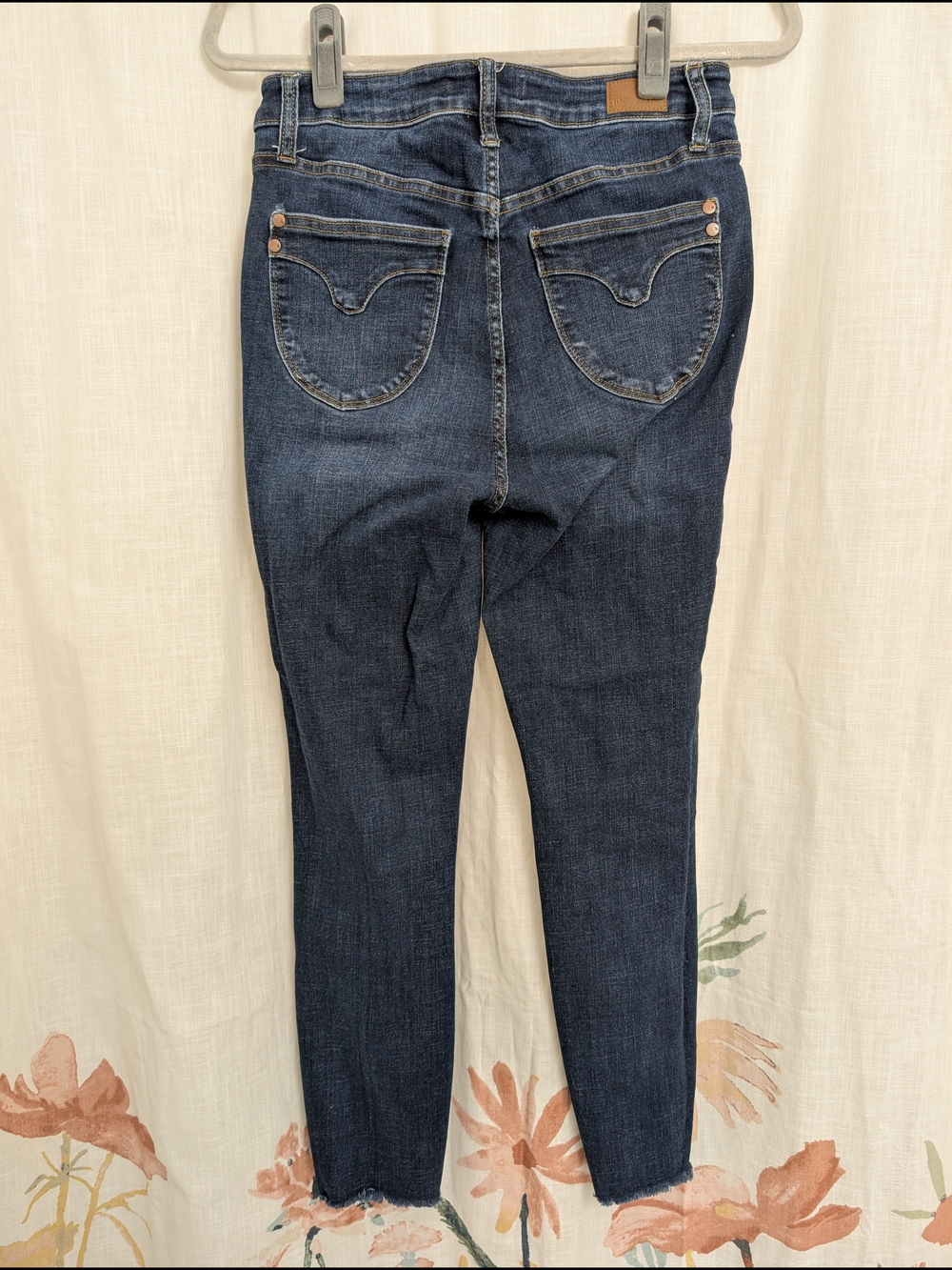 Judy Blue Size 9/29 Mid Rise Skinny Jeans Raw Hem Dark Wash Stretch Denim